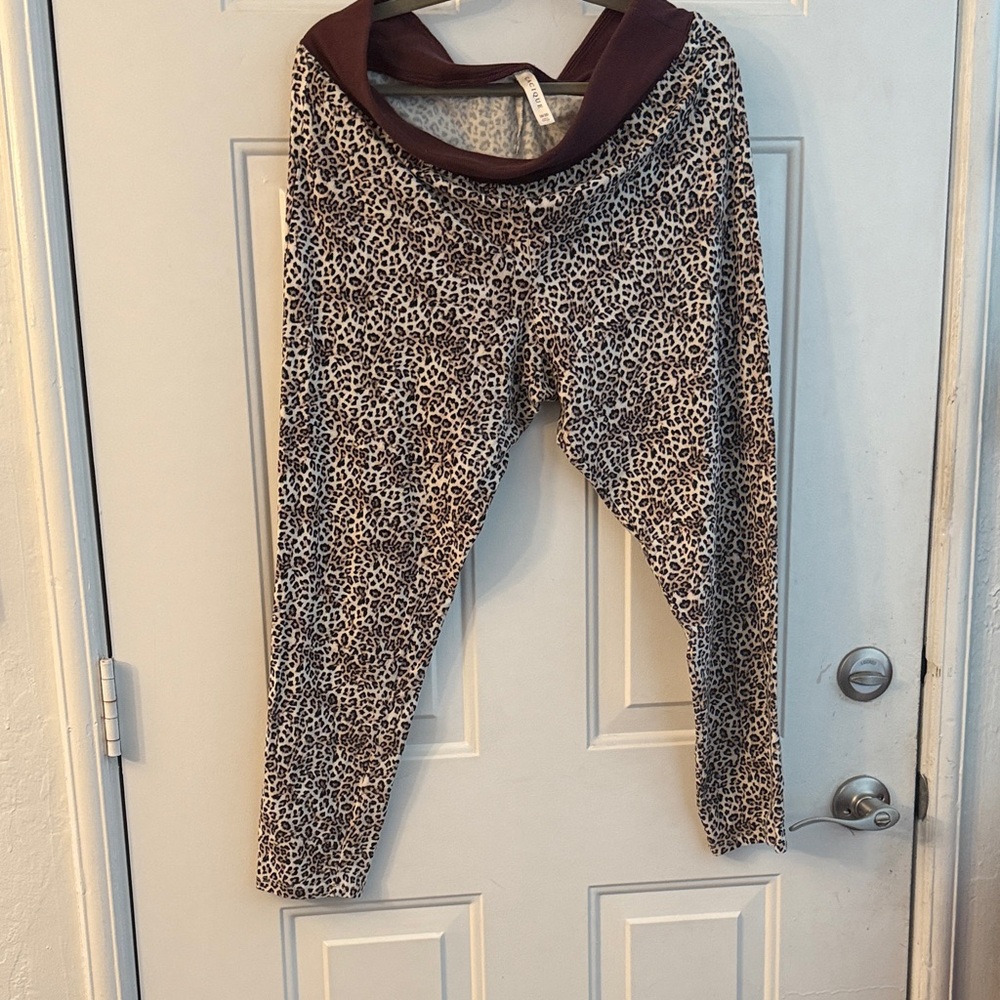Cacique lounge pants. 18/20